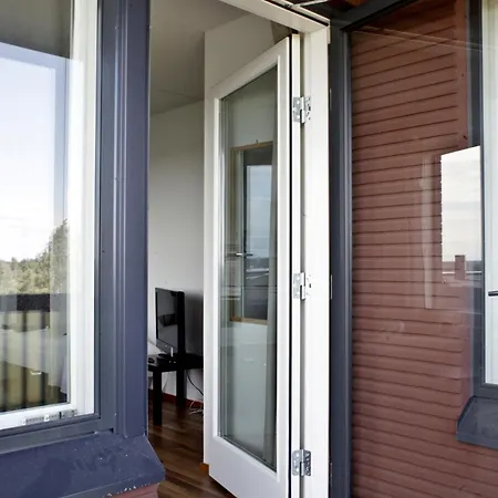 Forenom Serviced Airport Apartment *