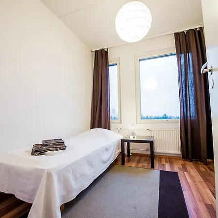 Forenom Serviced Airport Apartment *