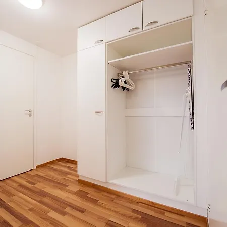Apartment Forenom Serviced Airport *